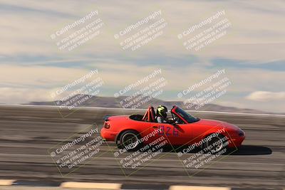 media/Jan-04-2026-SCCA SD (Sun) [[defc442887]]/4-Novice Group/Session 2 Bowl Speed Pans/